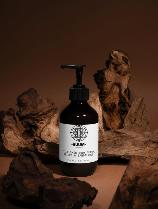 Silk Skin Körperserum, Gewürze & Sandelholz