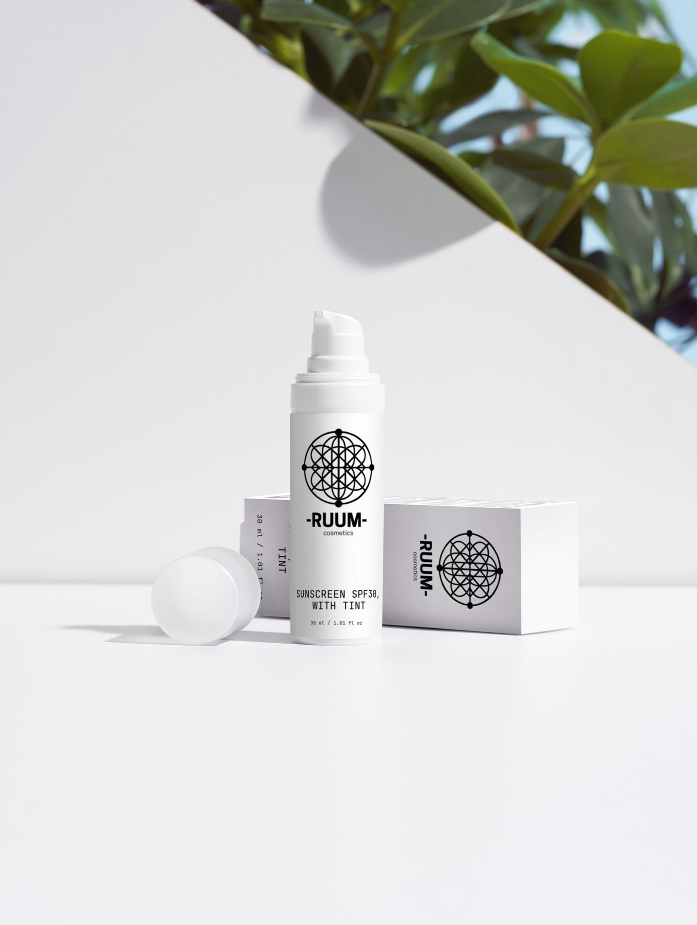 Sunscreen SPF30, with tint